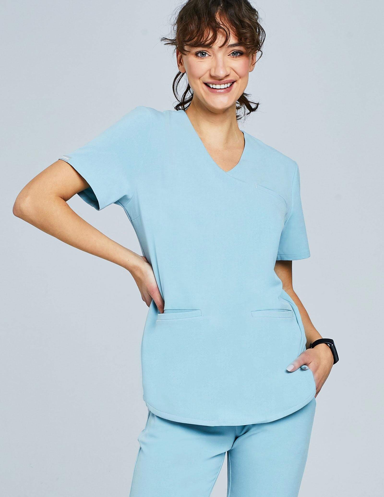 Bluza Medyczna Grace - DUSTY BLUE Bluza Medyczna Grace - DUSTY BLUE