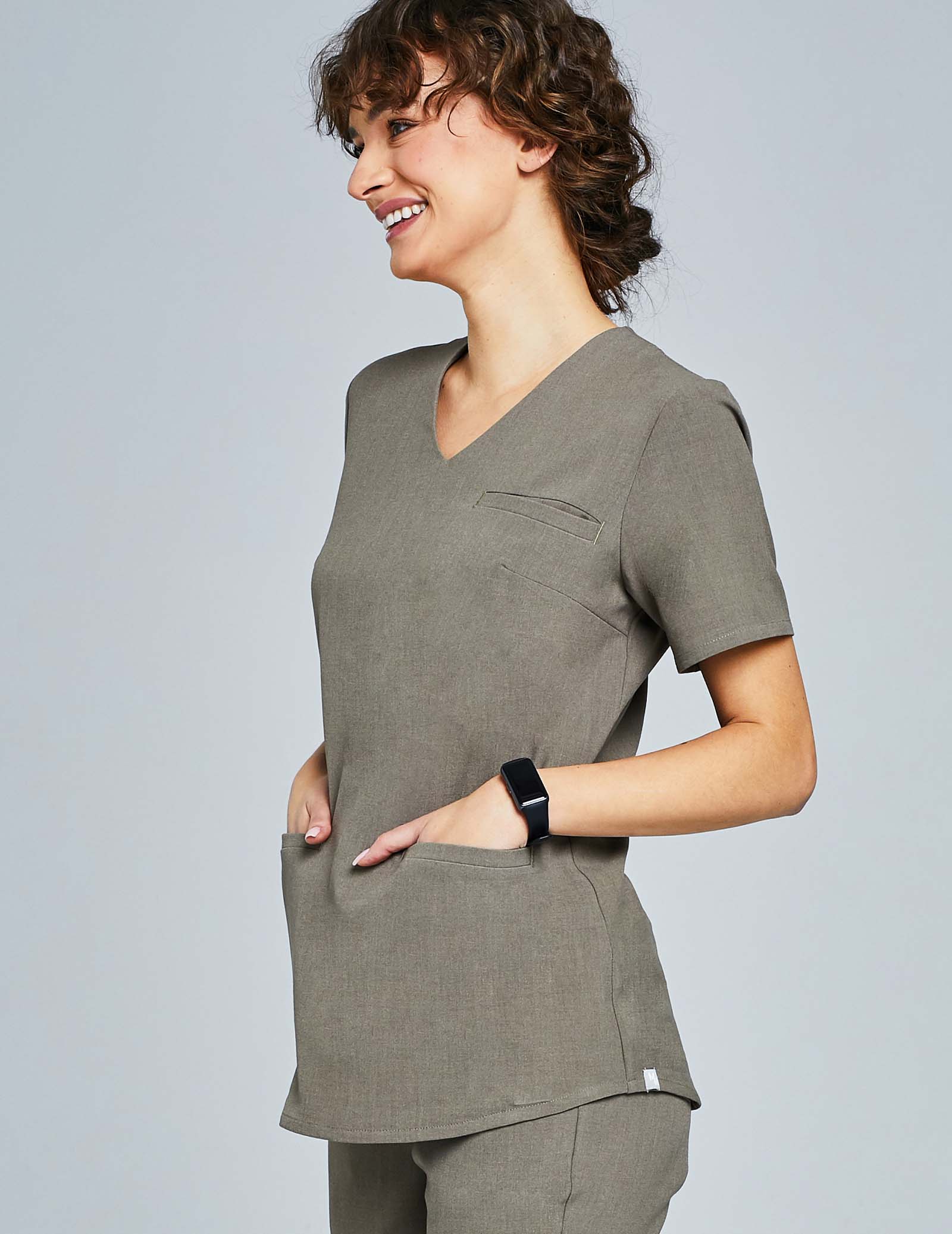 Bluza Medyczna Grace - DARK SAND Bluza Medyczna Grace - DARK SAND