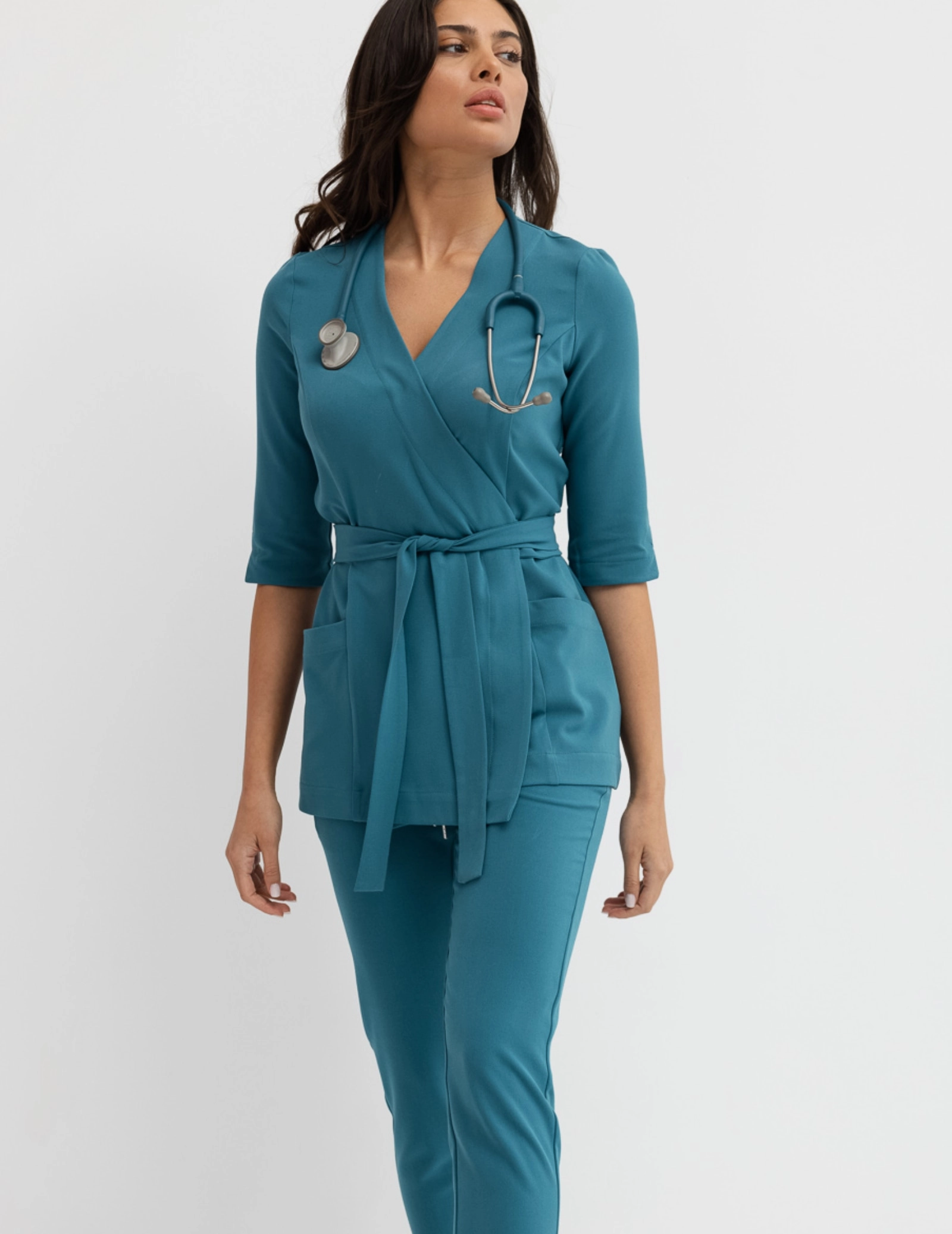 Bluza medyczna wiązana Rosalie - WOODROSE