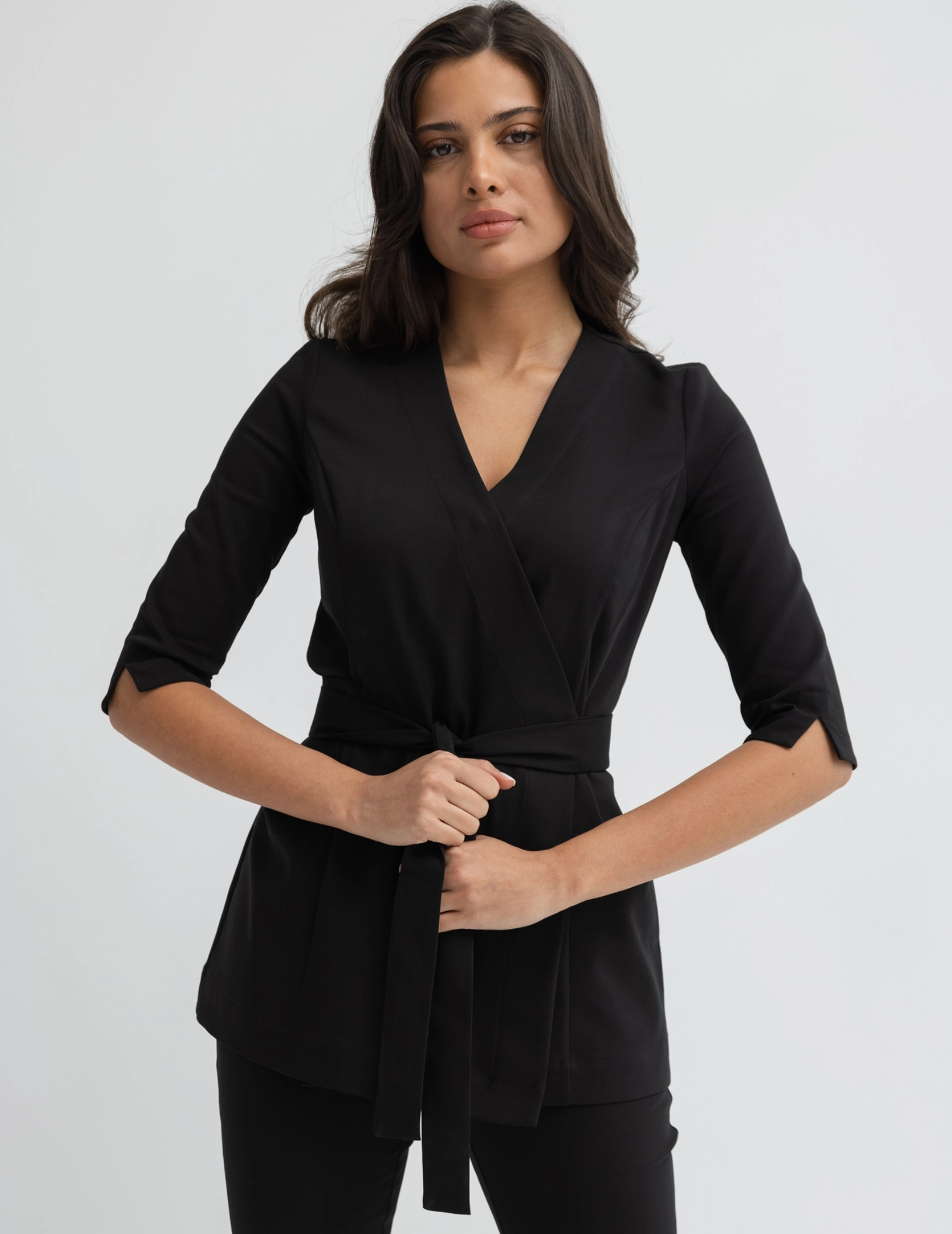 Bluza medyczna wiązana Rosalie - TRUE BLACK