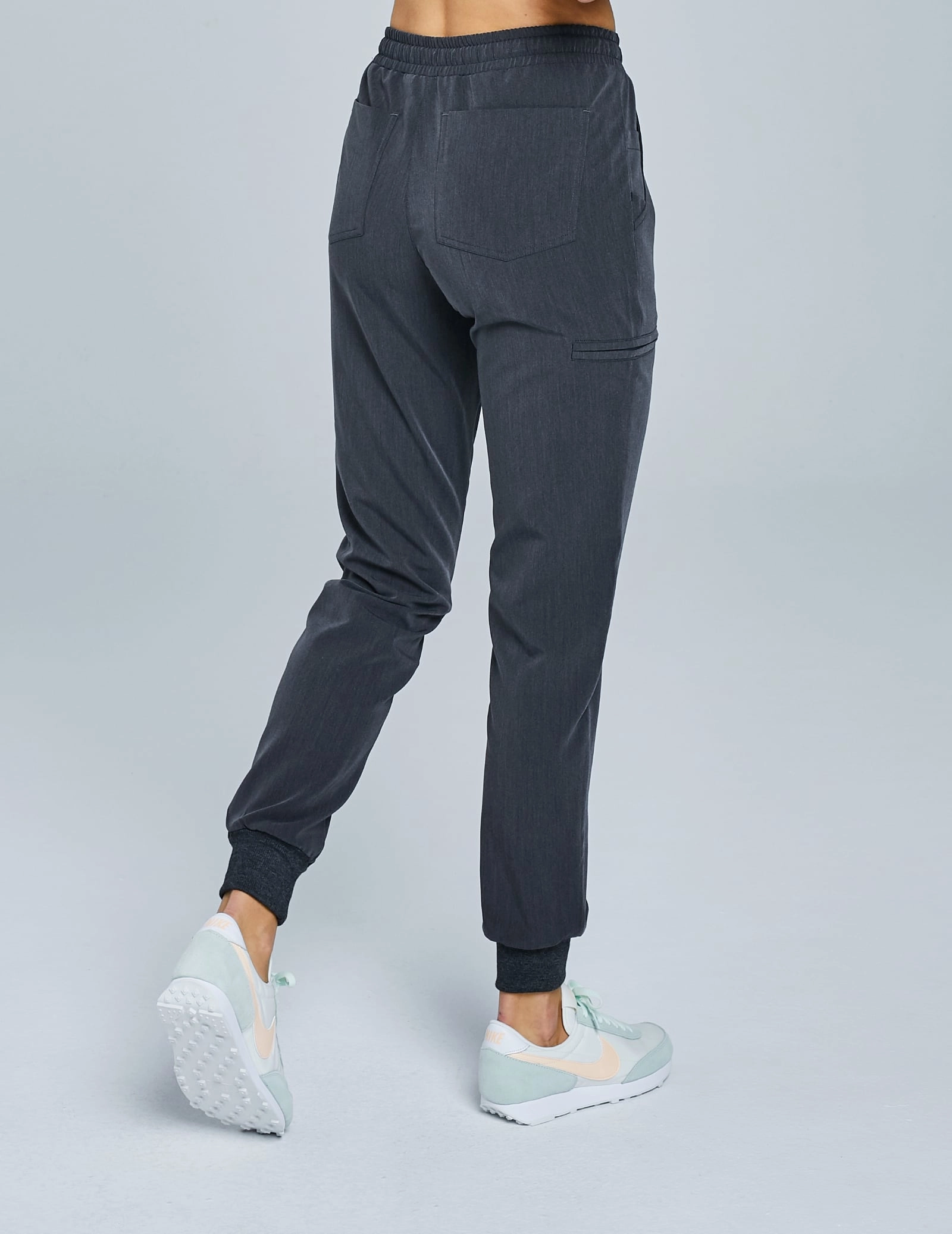 OUTLET Spodnie Joggery damskie - SHADOW