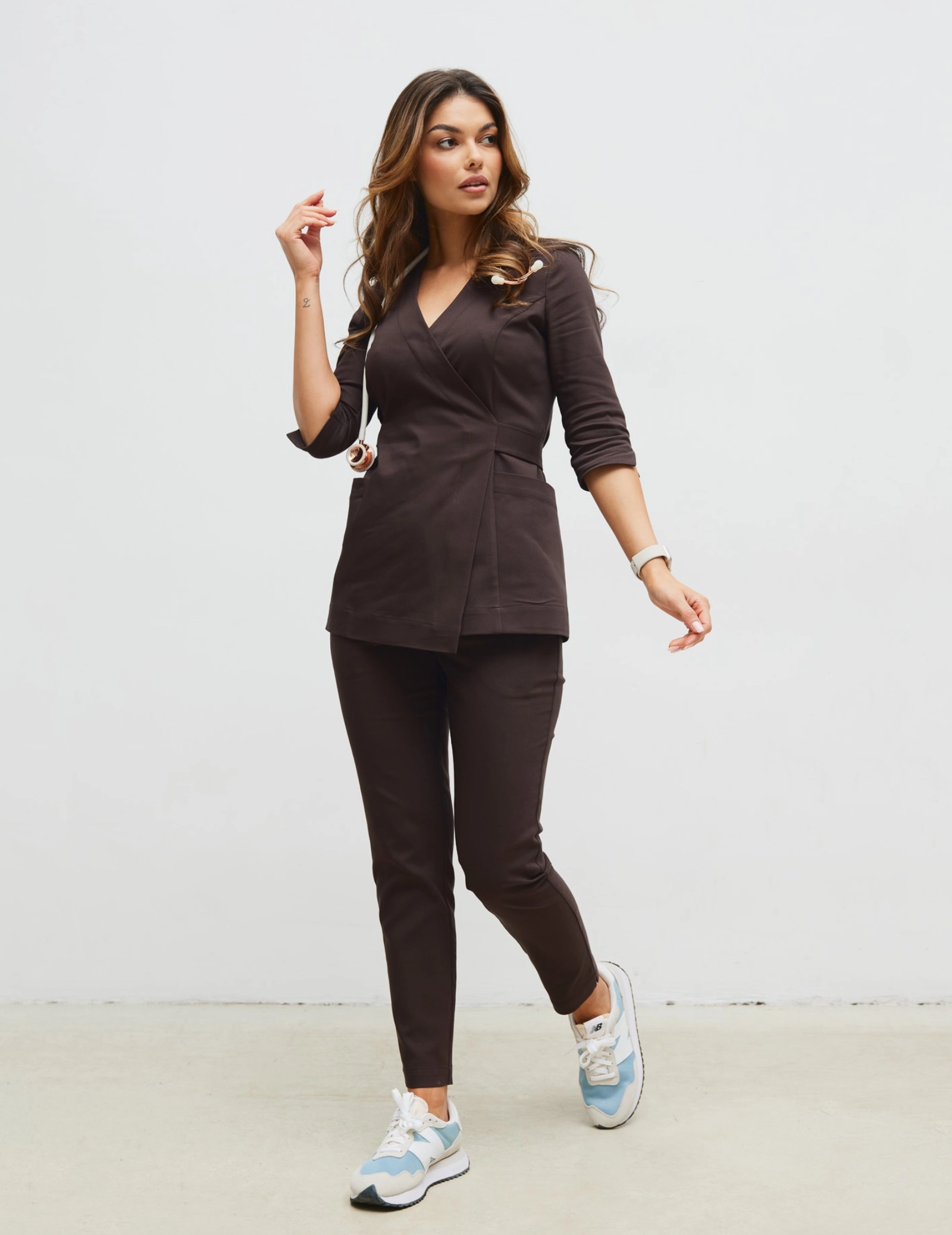Spodnie Damskie Slim Fit - ESPRESSO