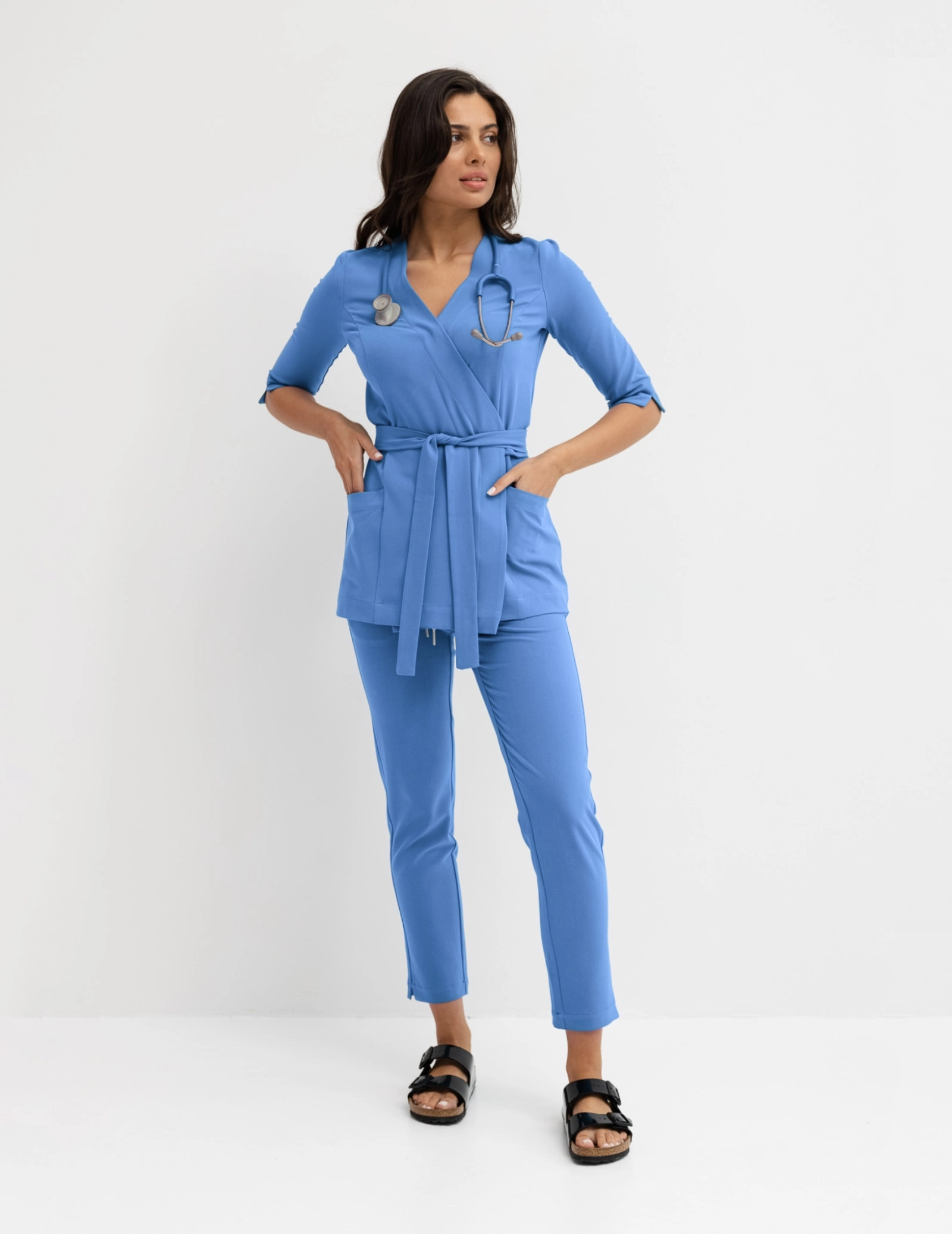 Bluza medyczna wiązana Rosalie - WOODROSE
