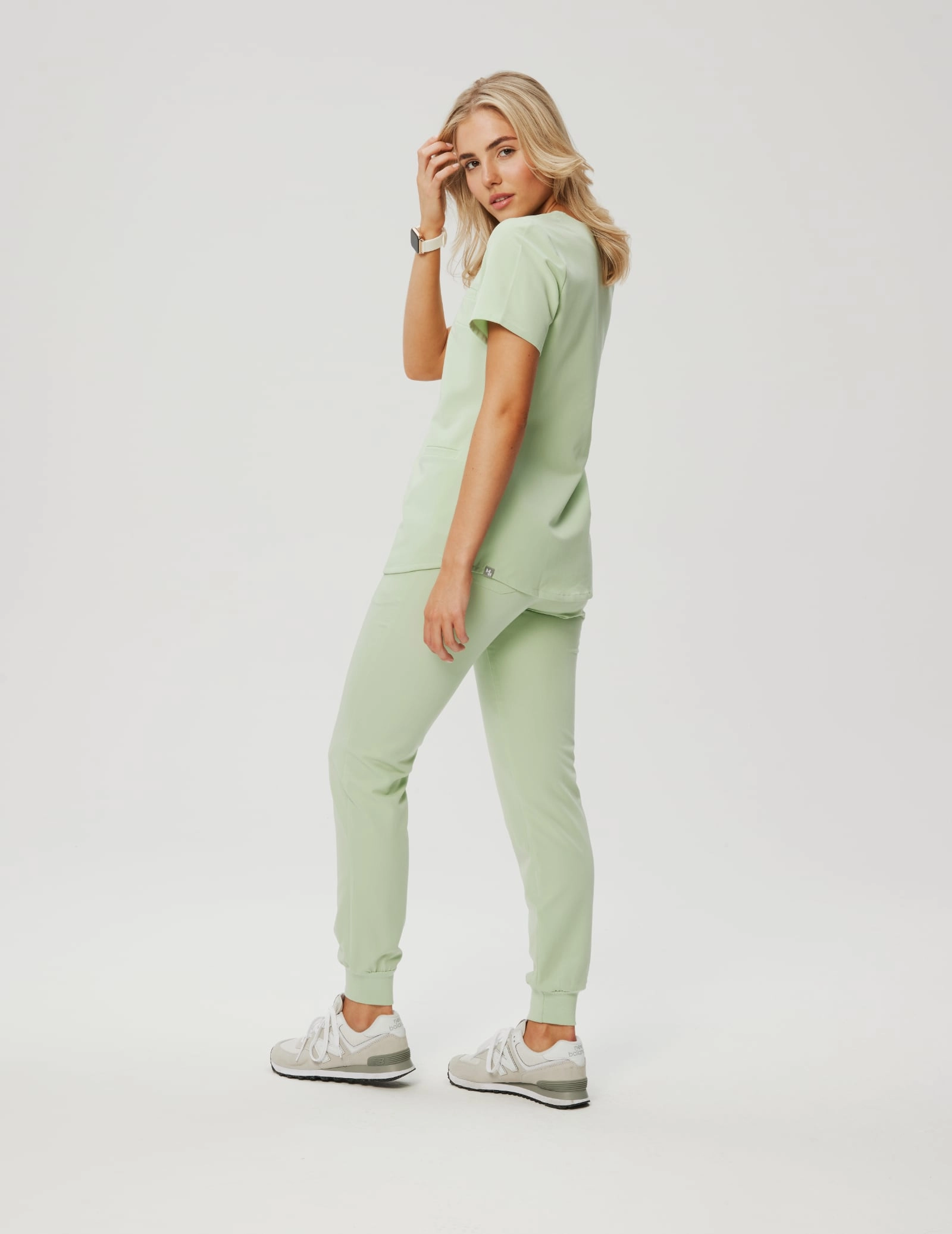 Bluza Medyczna Grace - MATCHA LATTE Bluza Medyczna Grace - MATCHA LATTE