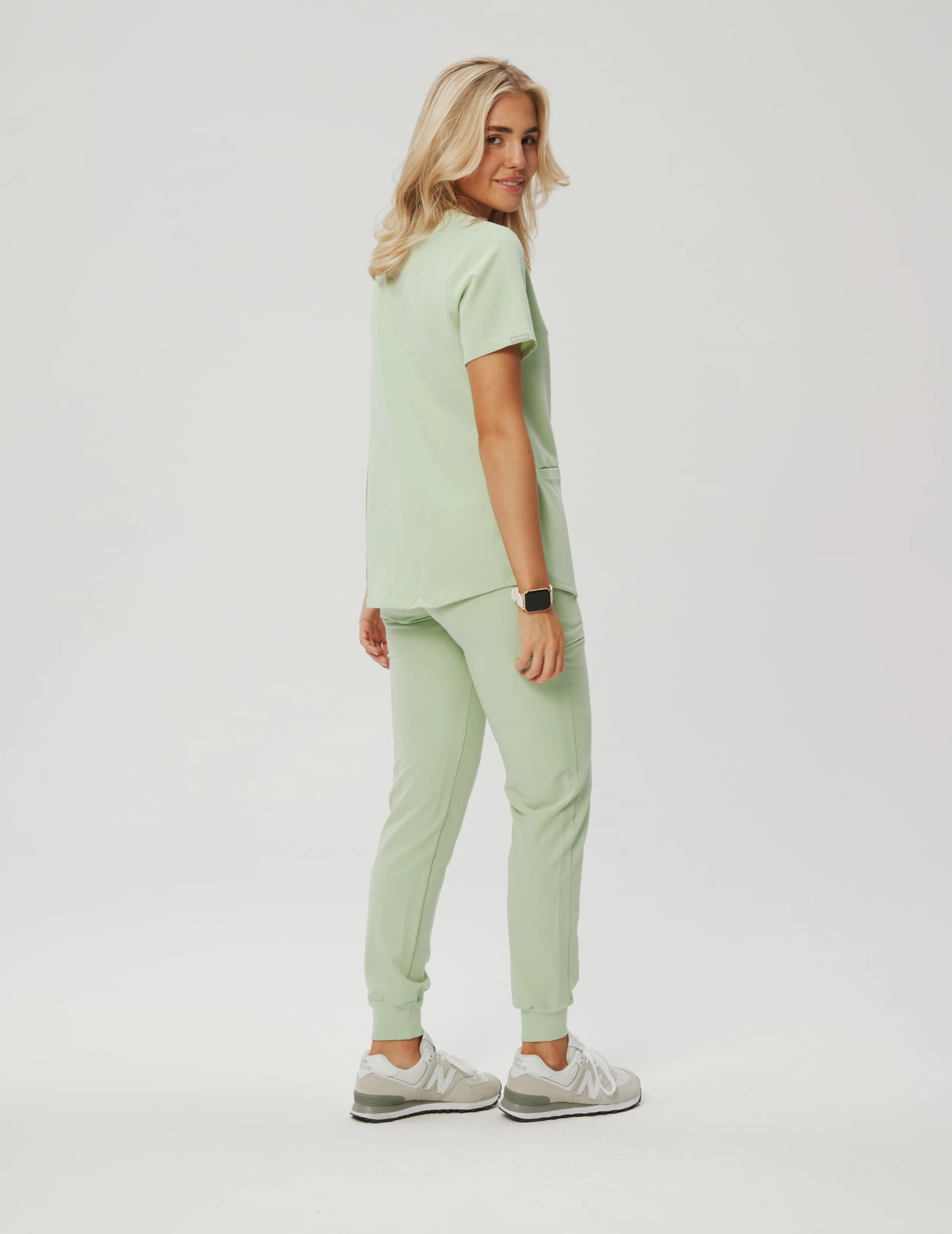 Bluza Medyczna Grace - MATCHA LATTE Bluza Medyczna Grace - MATCHA LATTE