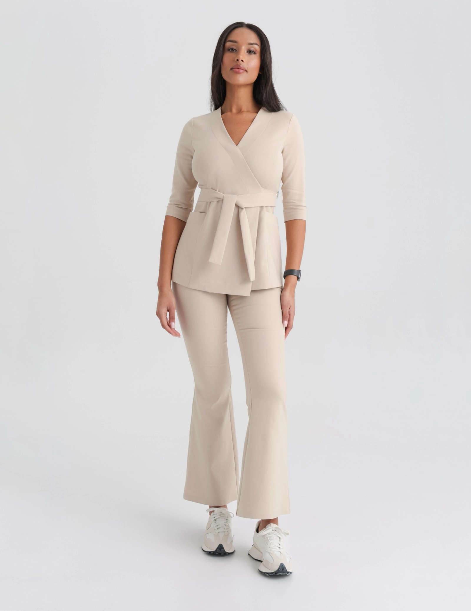 Bluza medyczna wiązana Rosalie - NUDE