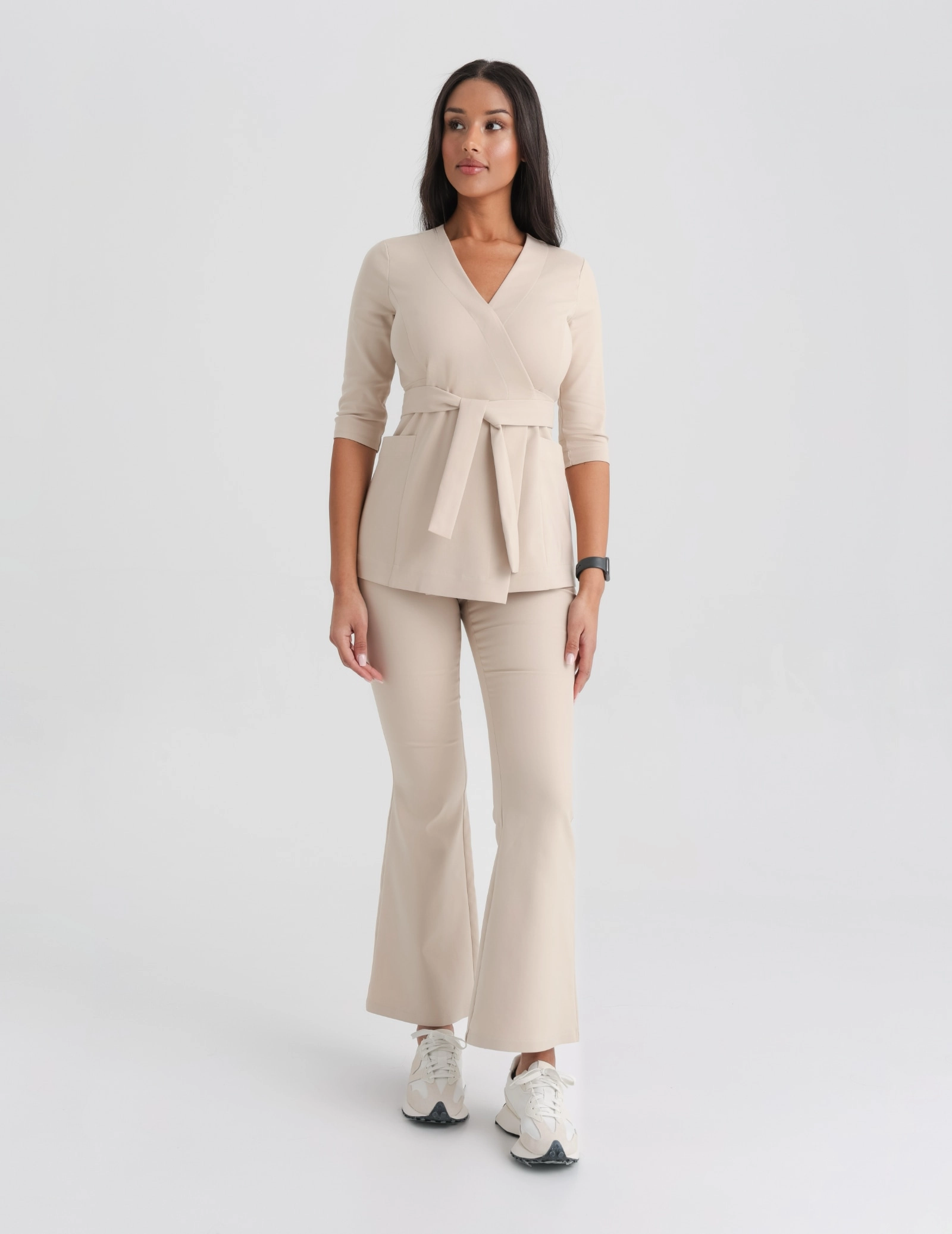 Bluza medyczna wiązana Rosalie - NUDE