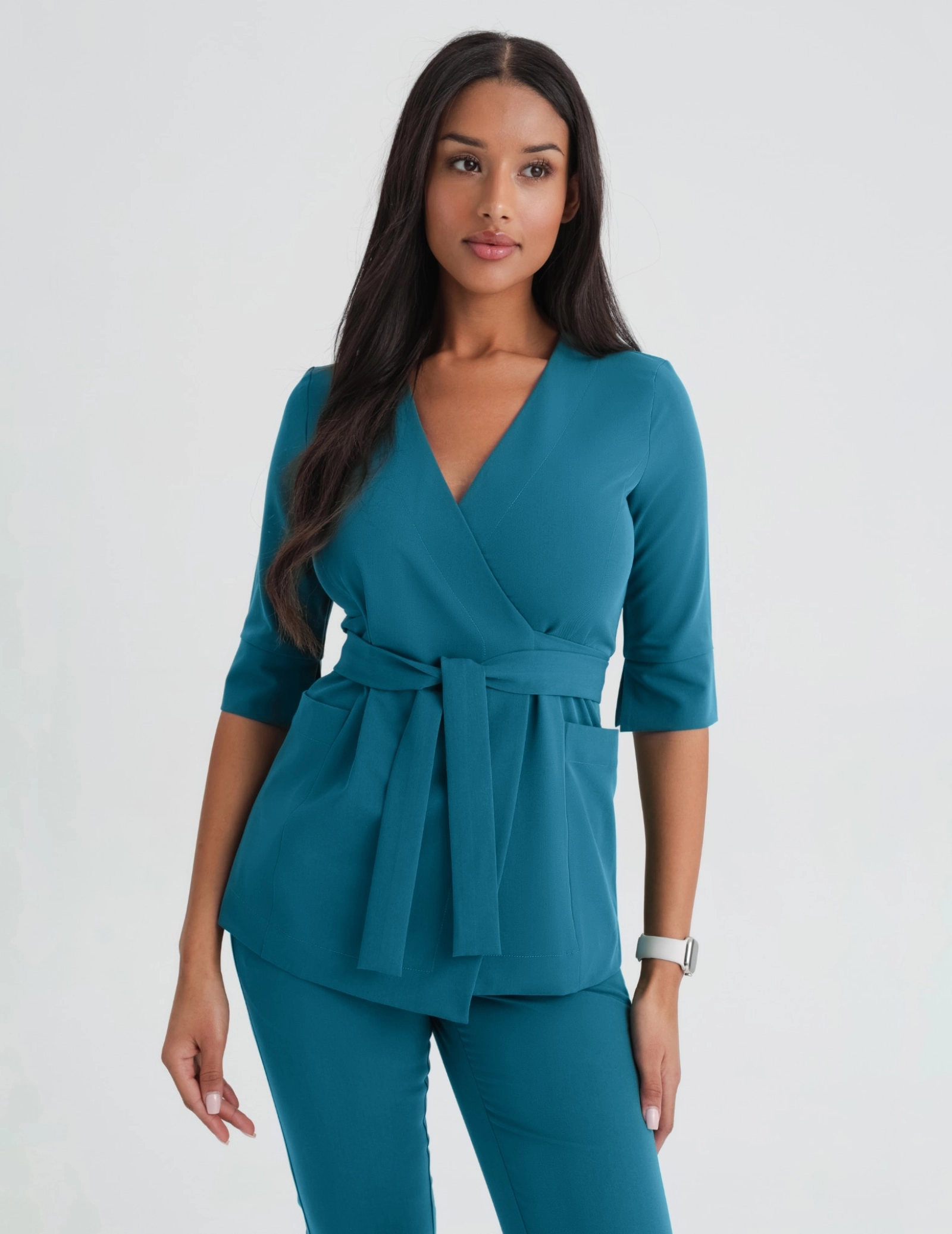 Bluza medyczna wiązana Rosalie - WOODROSE Bluza medyczna wiązana Rosalie - WOODROSE