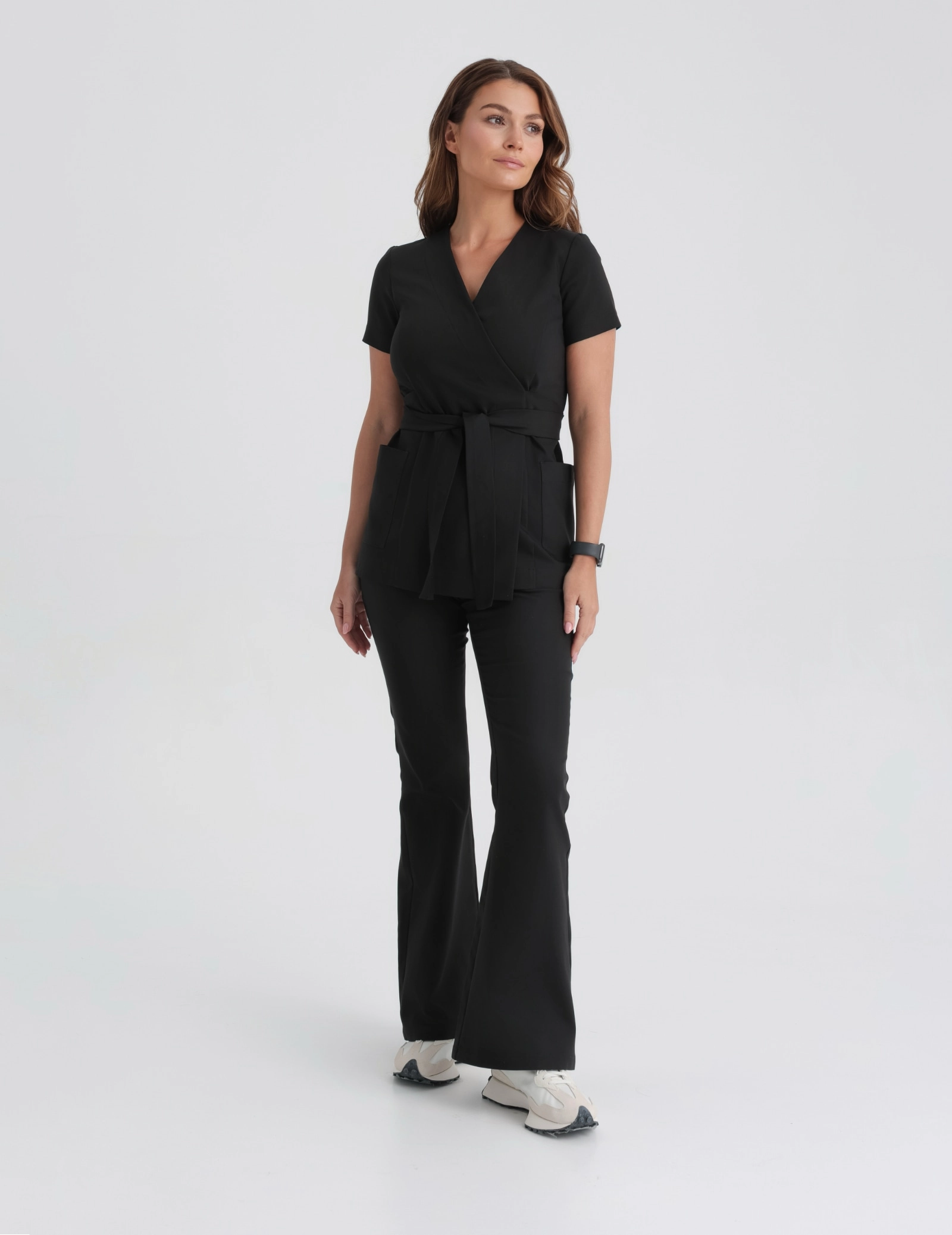 Bluza Medyczna Wiązana Auri - BLACK