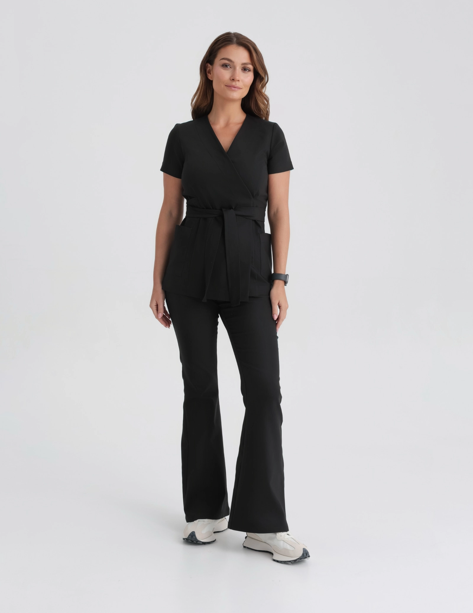 Bluza Medyczna Wiązana Auri - BLACK