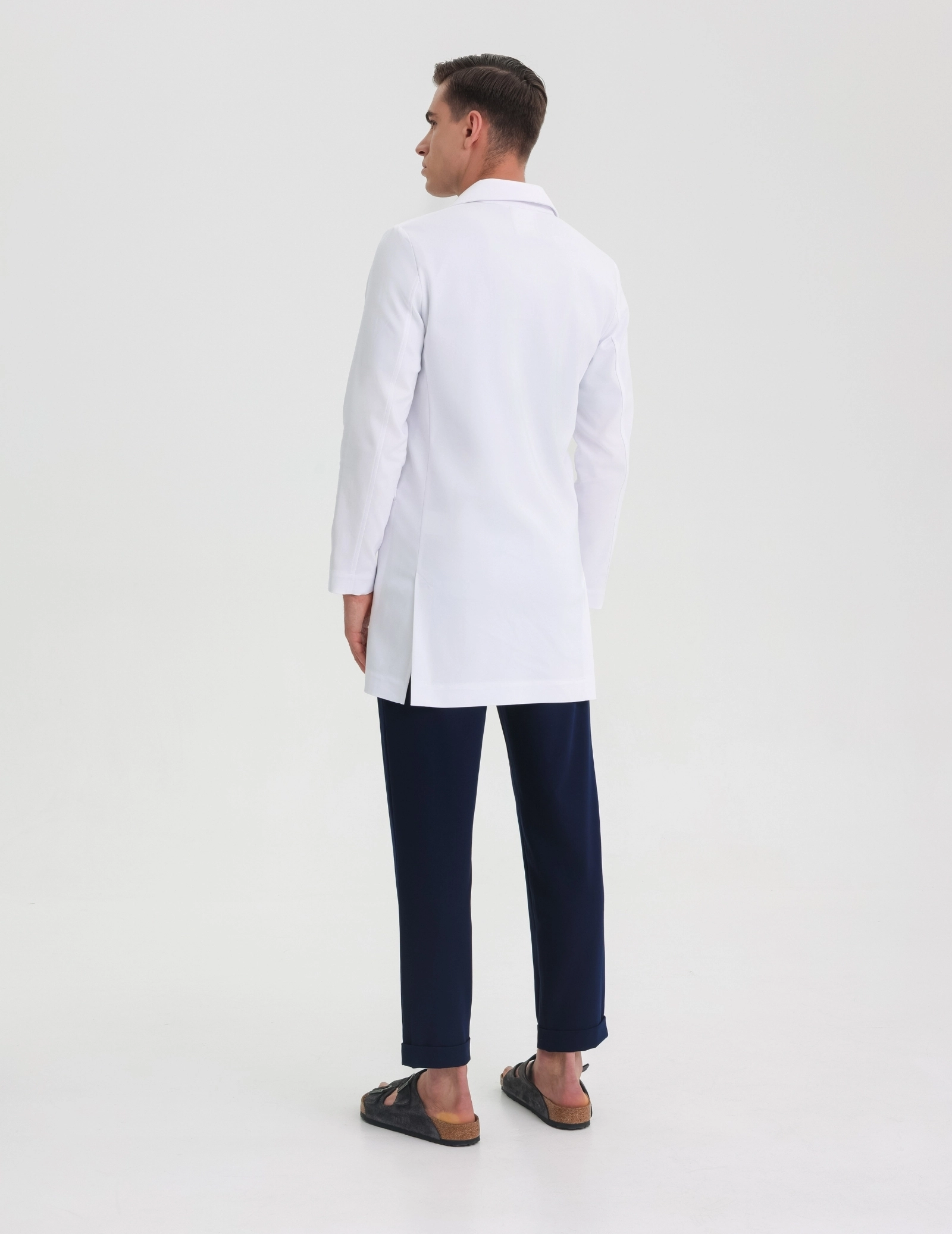 Fartuch Medyczny Męski Slim Fit - COLTON Fartuch Medyczny Męski Slim Fit - COLTON