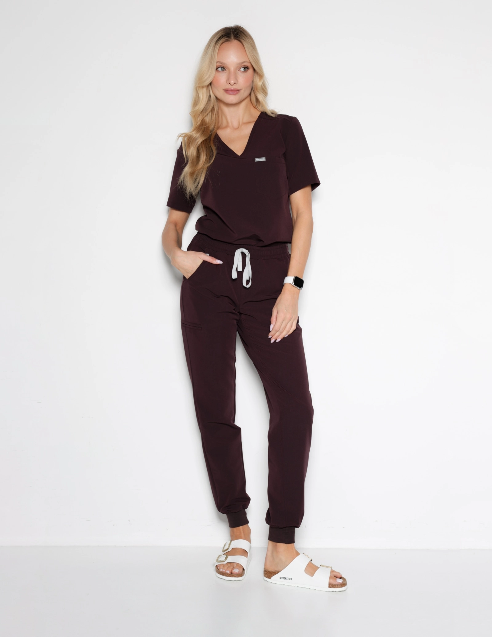 Bluza Medyczna Raya One Pocket - DARK CHOCOLATE Bluza Medyczna Raya One Pocket - DARK CHOCOLATE