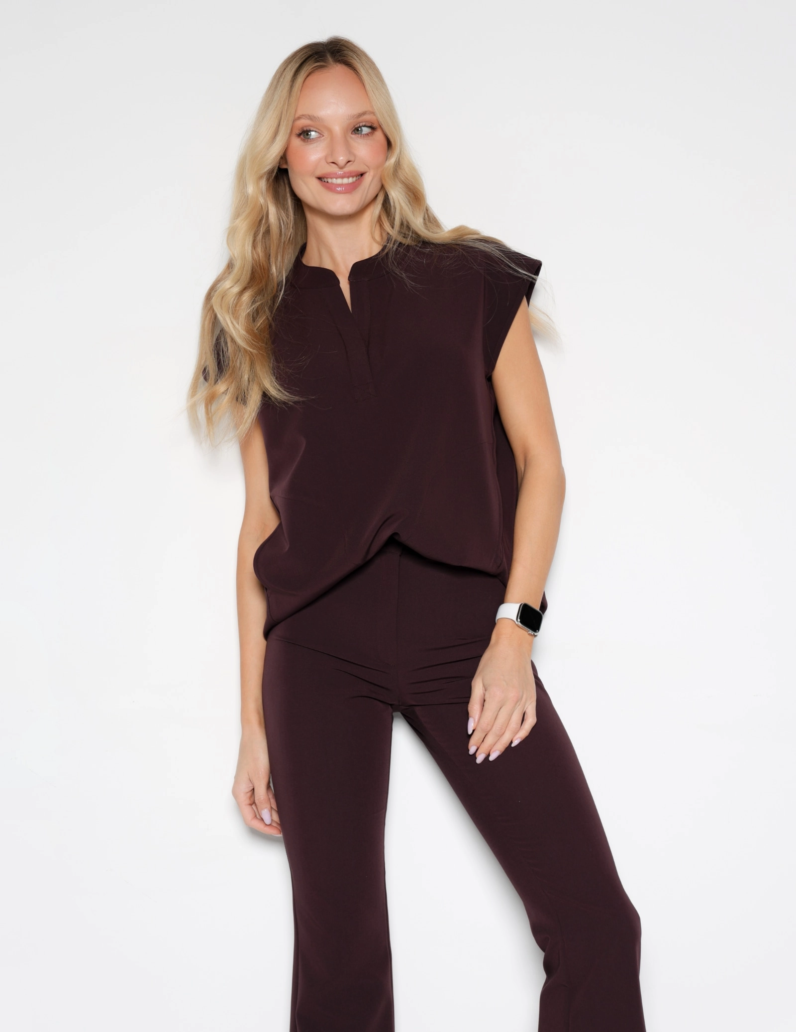 Bluza Medyczna Khloe - DARK CHOCOLATE Bluza Medyczna Khloe - DARK CHOCOLATE