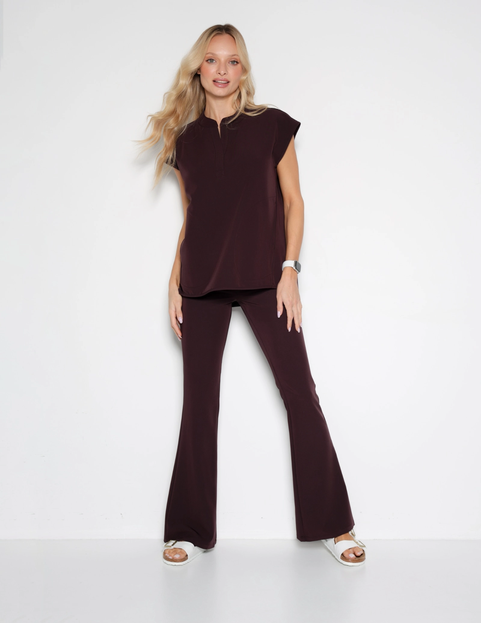 Bluza Medyczna Khloe - DARK CHOCOLATE Bluza Medyczna Khloe - DARK CHOCOLATE