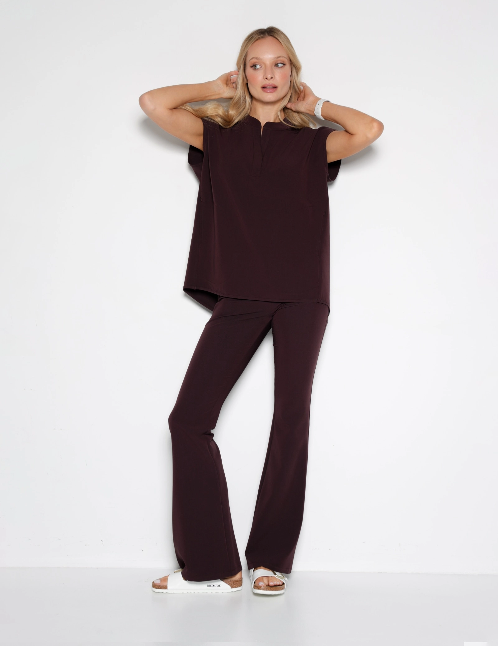 Bluza Medyczna Khloe - DARK CHOCOLATE Bluza Medyczna Khloe - DARK CHOCOLATE