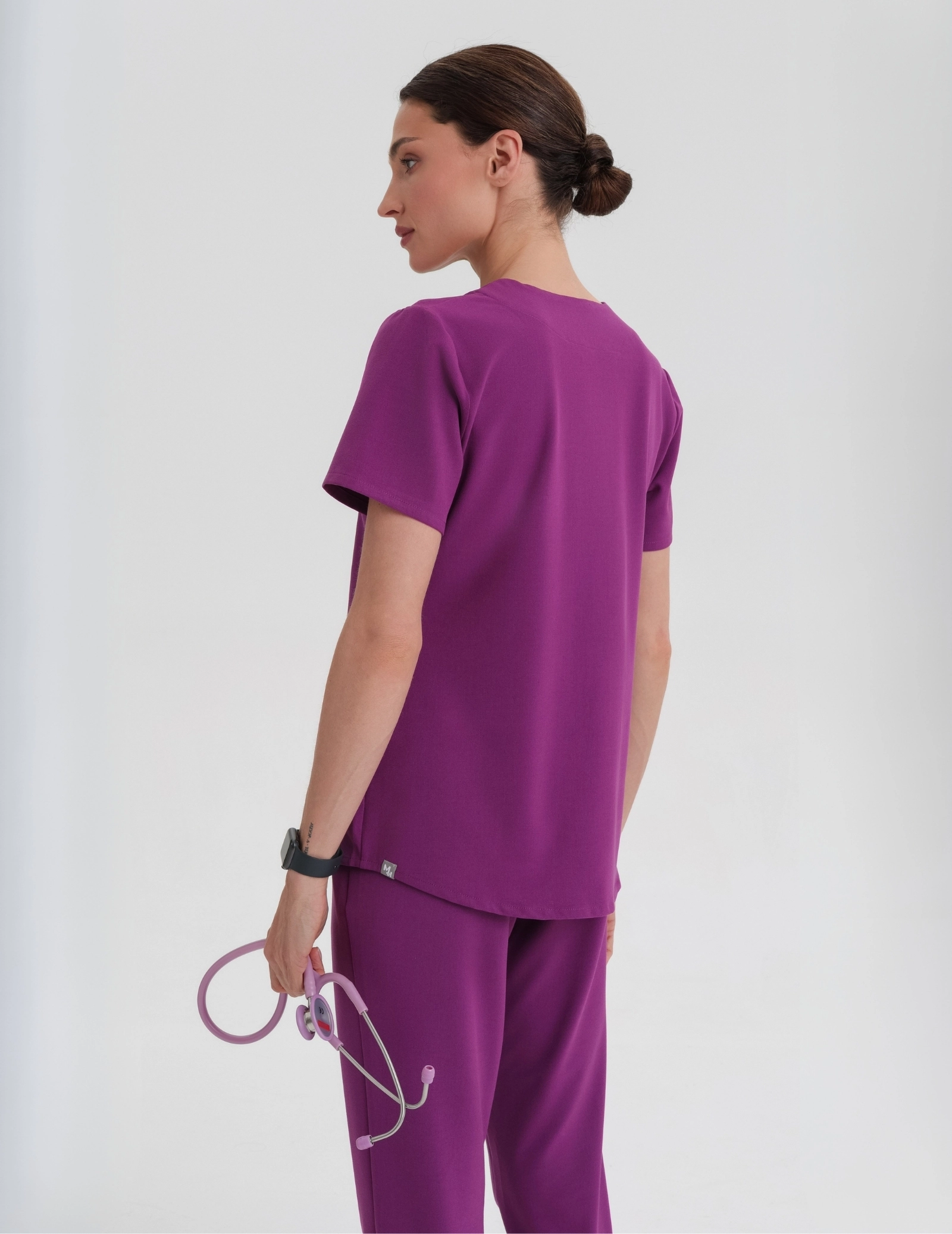 Bluza Medyczna Grace - GRAPE PURPLE Bluza Medyczna Grace - GRAPE PURPLE