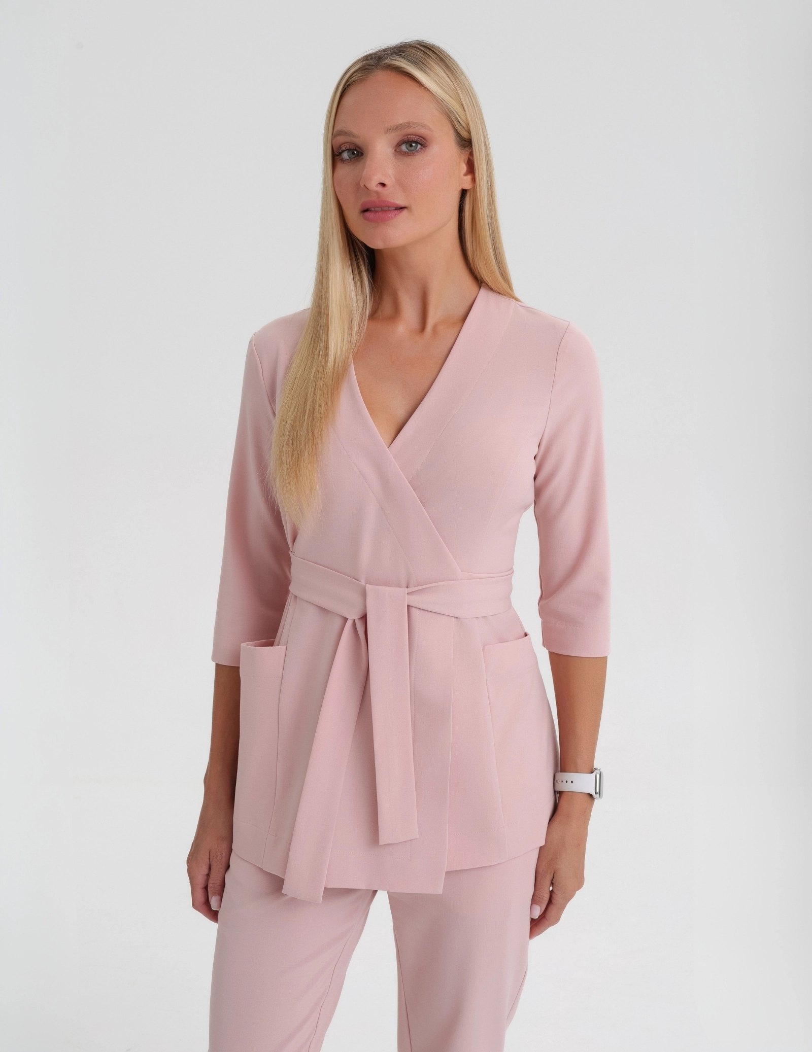 Bluza medyczna wiązana Rosalie - DUSTY ROSE Bluza medyczna wiązana Rosalie - DUSTY ROSE