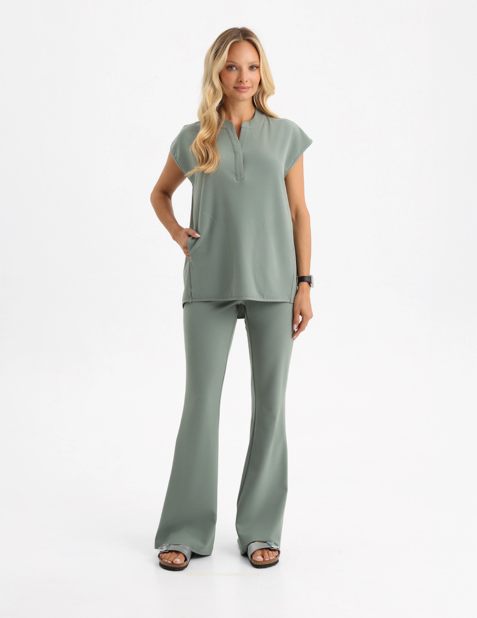 Spodnie Damskie Flare - DUSTY GREEN Spodnie Damskie Flare - DUSTY GREEN