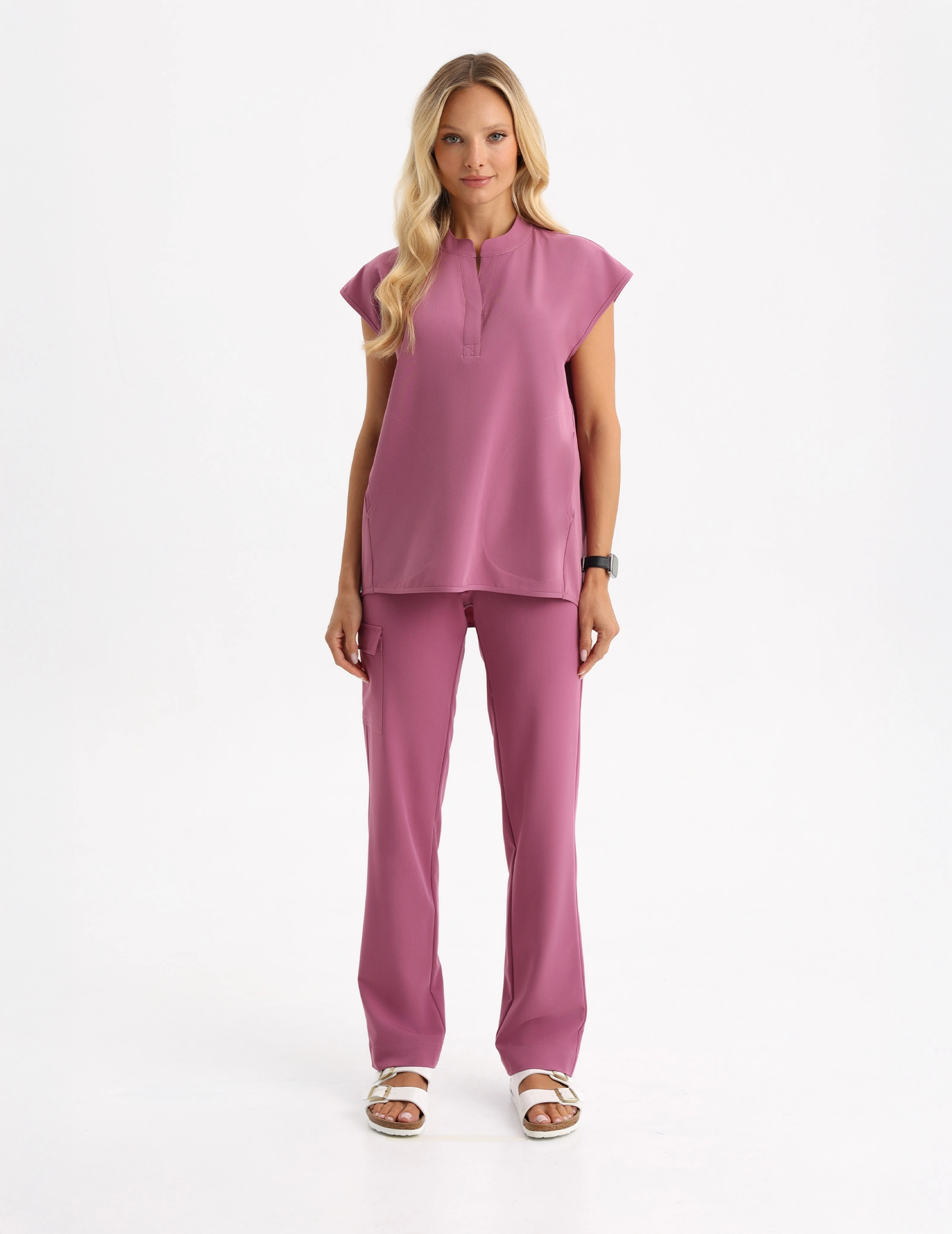 Bluza Medyczna Khloe - BERRY SHAKE Bluza Medyczna Khloe - BERRY SHAKE