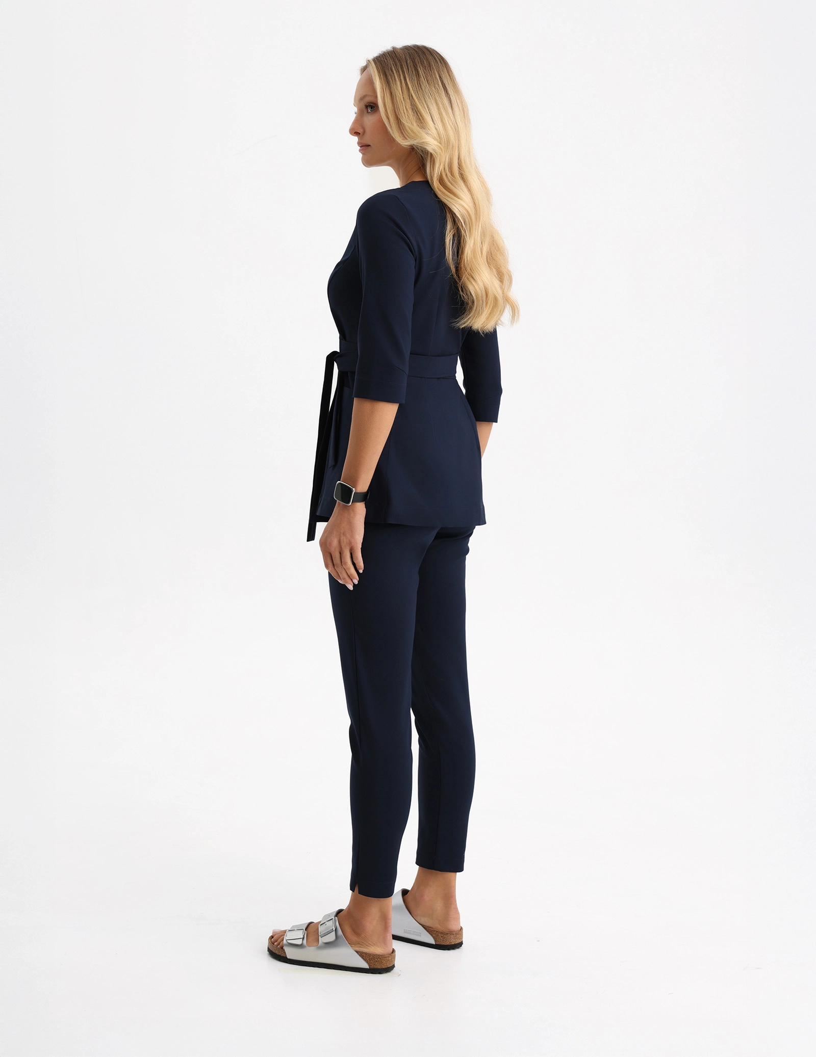 Bluza medyczna wiązana Rosalie - WOODROSE