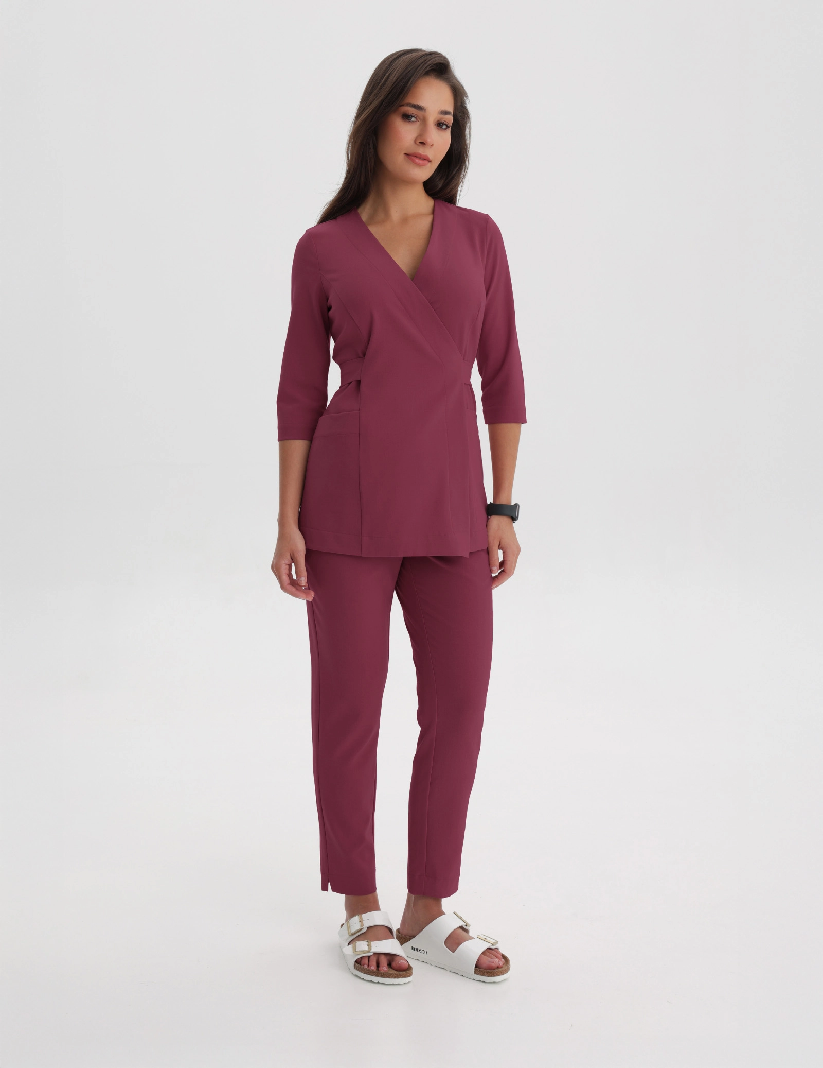 Bluza medyczna wiązana Rosalie - MULLED WINE