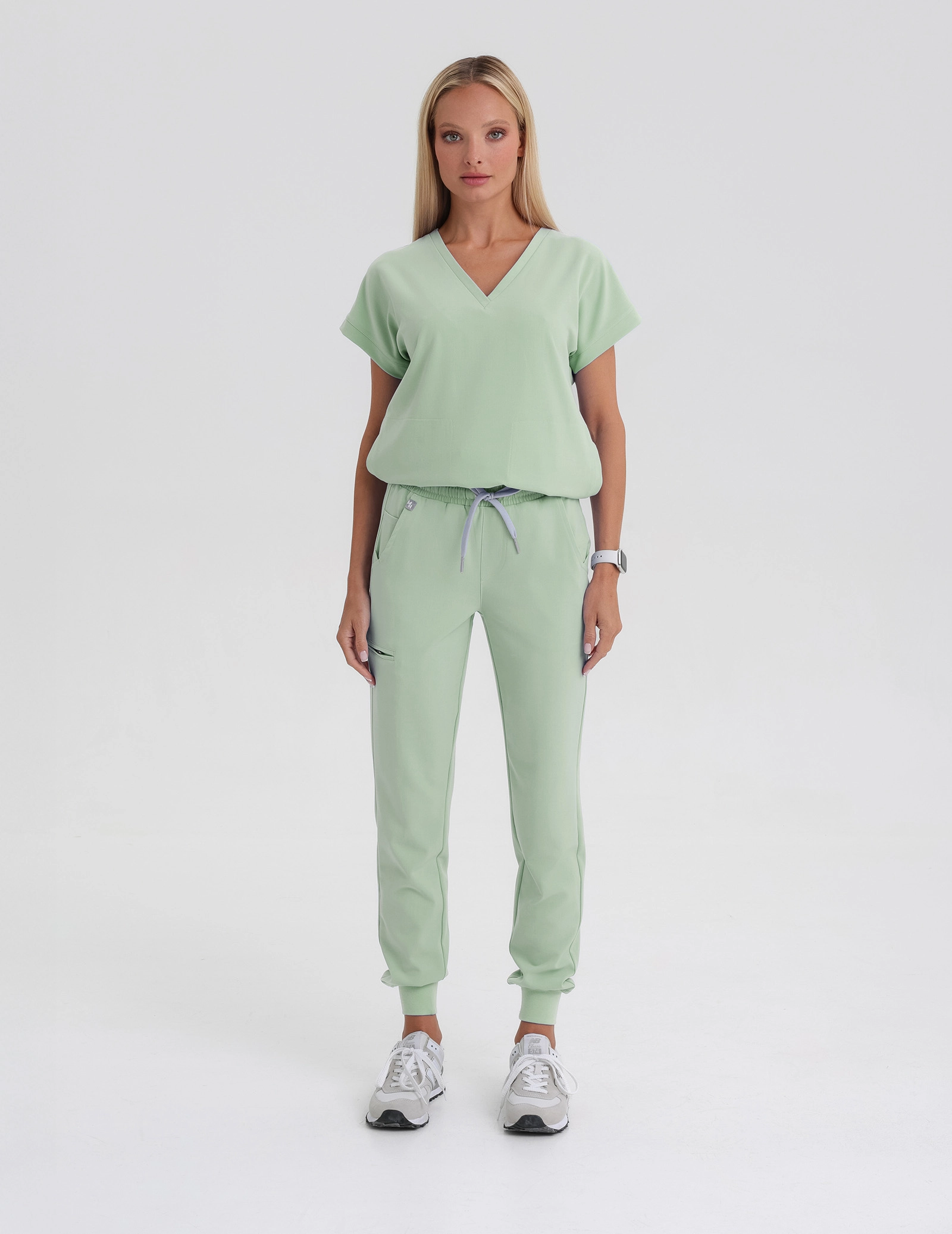 Bluza Medyczna Kendall - MATCHA LATTE Bluza Medyczna Kendall - MATCHA LATTE