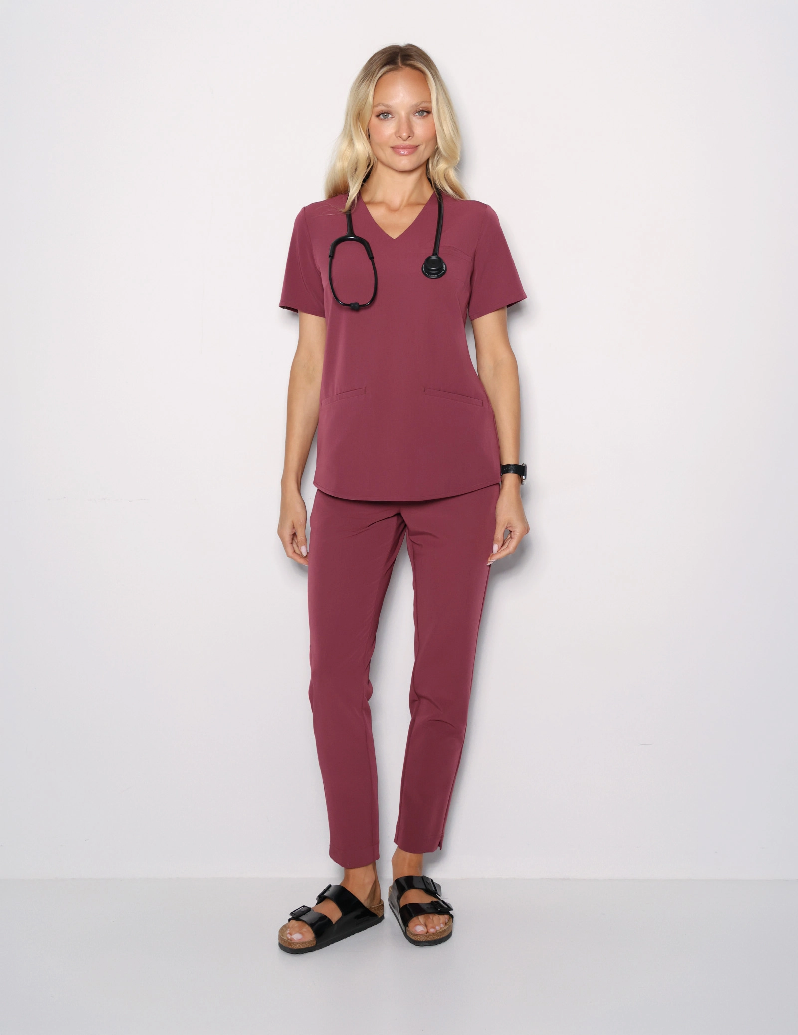 Spodnie damskie Basic - MULLED WINE Spodnie damskie Basic - MULLED WINE