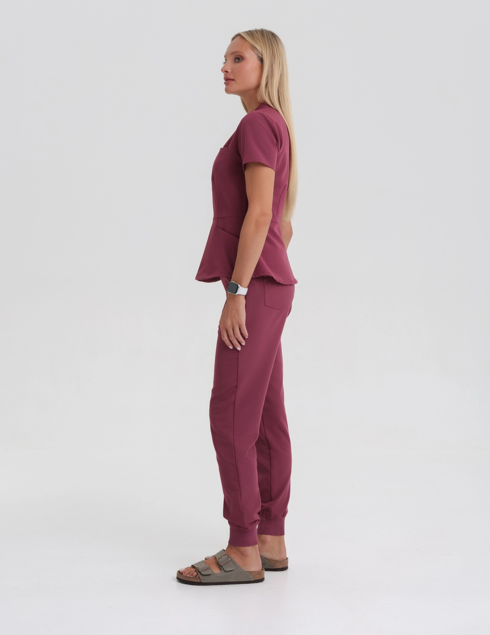 Spodnie Damskie Joggery - MULLED WINE Spodnie Damskie Joggery - MULLED WINE